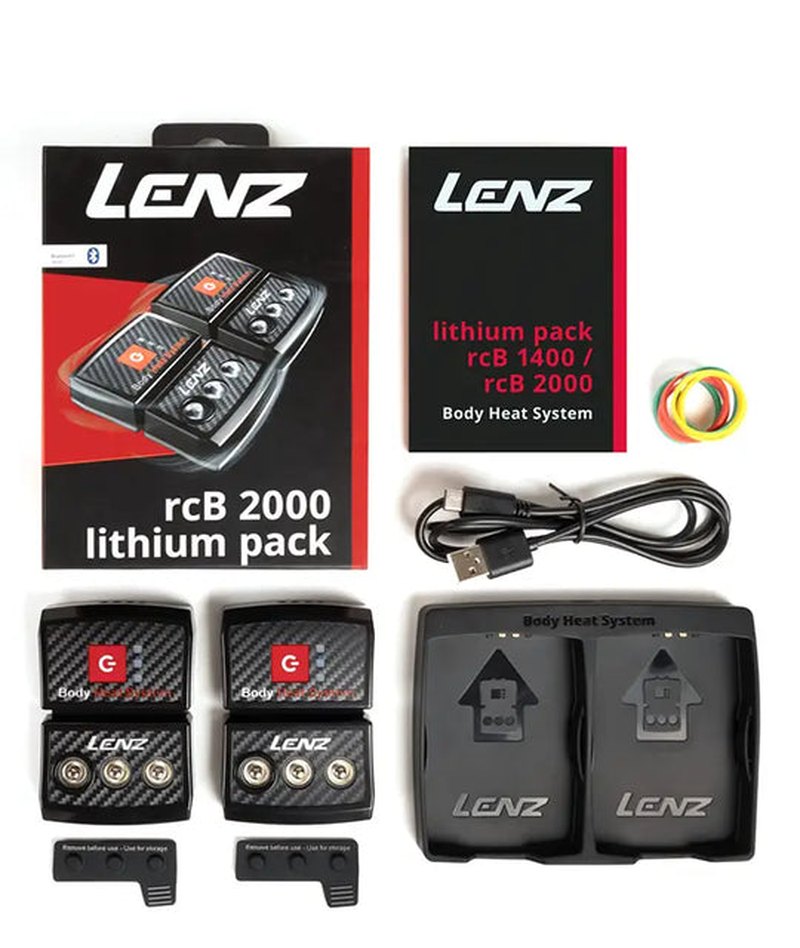 Förpackning med Lenz rcB 2000 lithium pack, laddare och manual