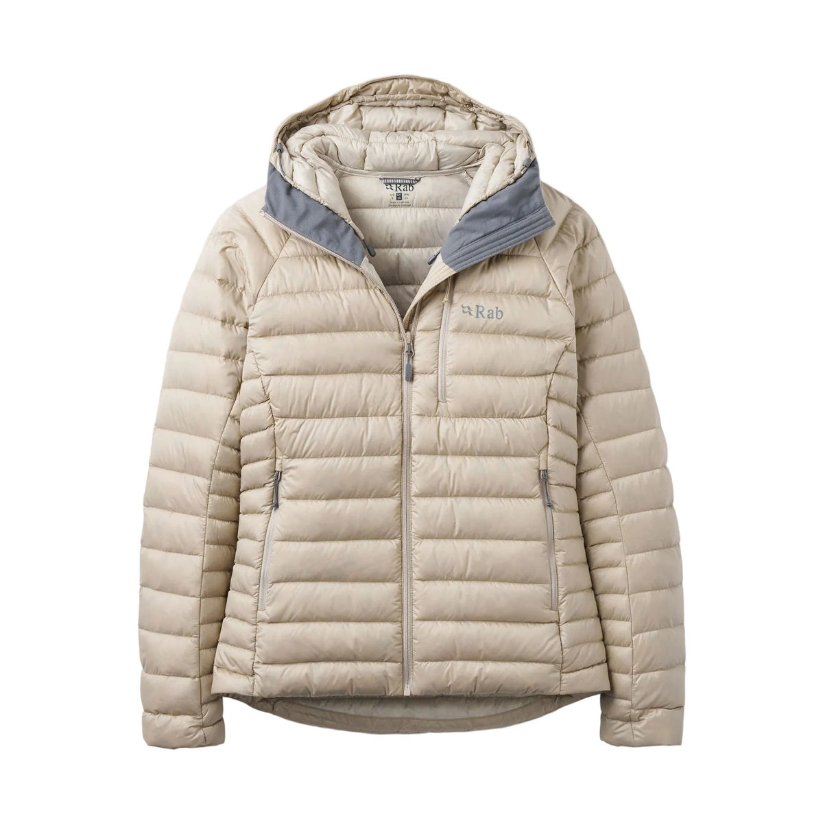 Beige Rab dunjacka med grå krage, stängd dragkedja och bröstlogga