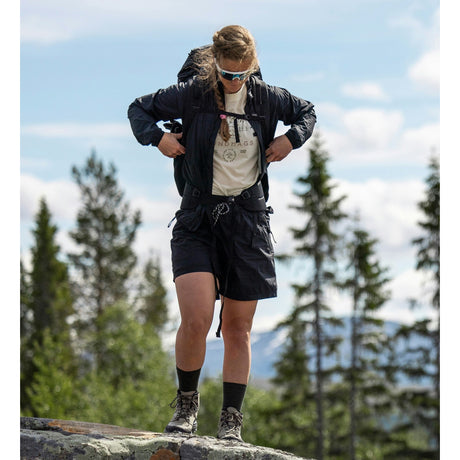 Tived Light Windbreaker Shorts Dam