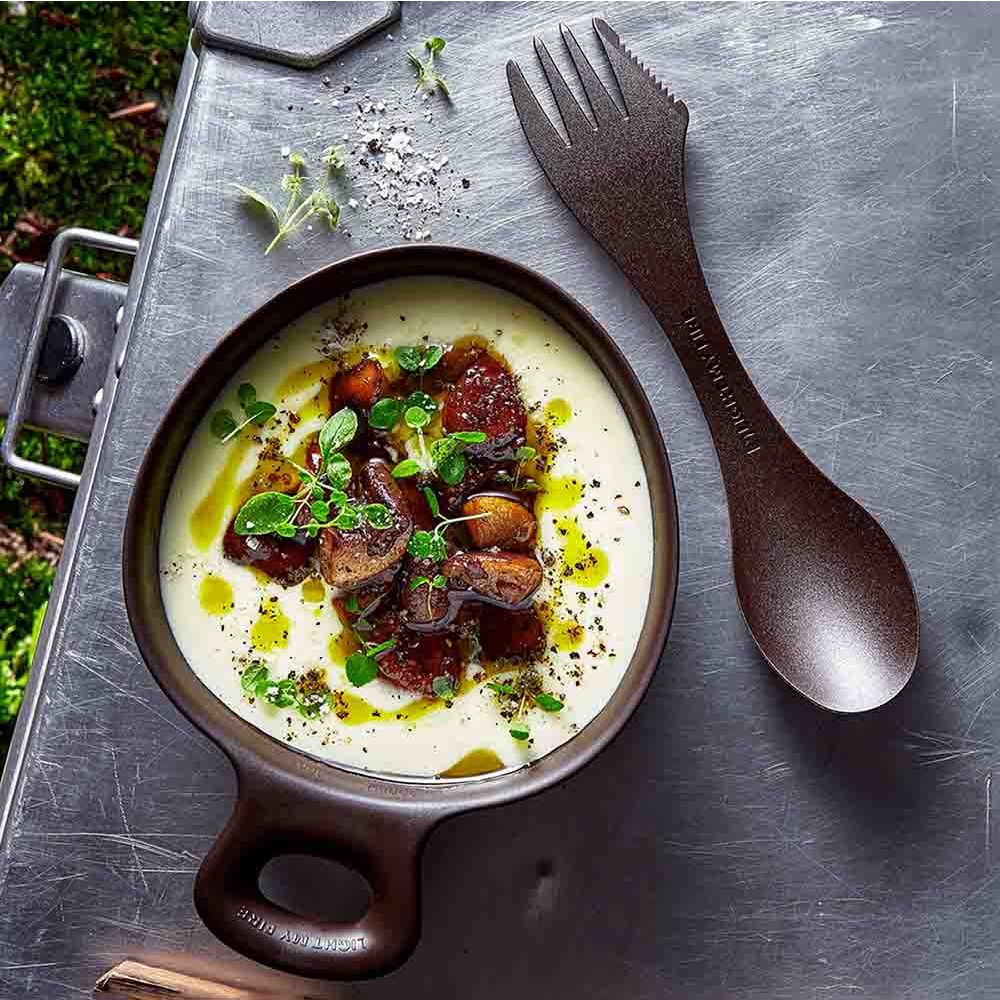 Outdoor Mealkit set med kåsor med gummirem